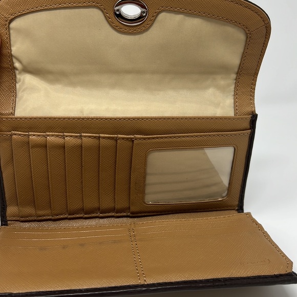 Coach Trifold Wallet - Picture 3 of 4